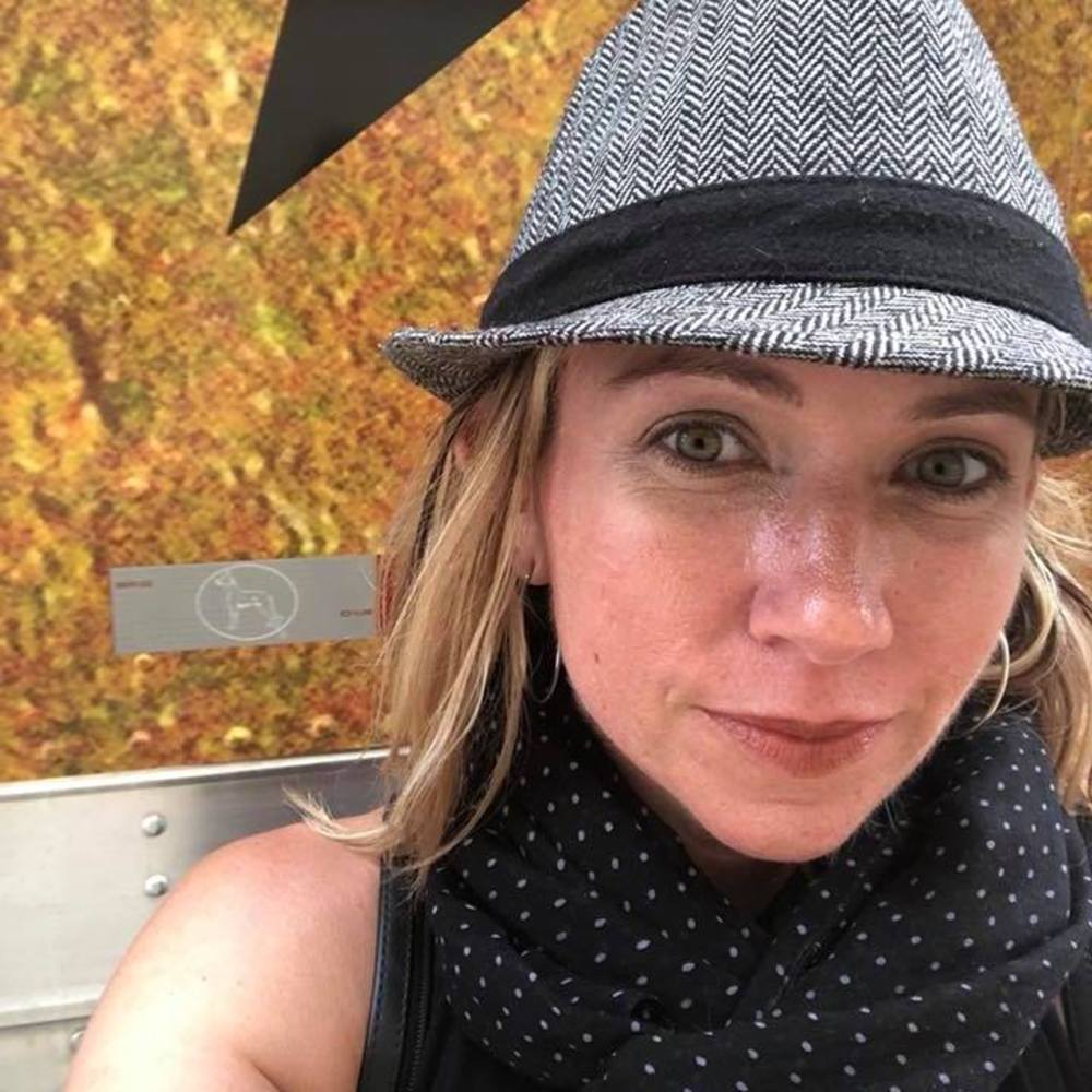 Meet your Posher, Sonya